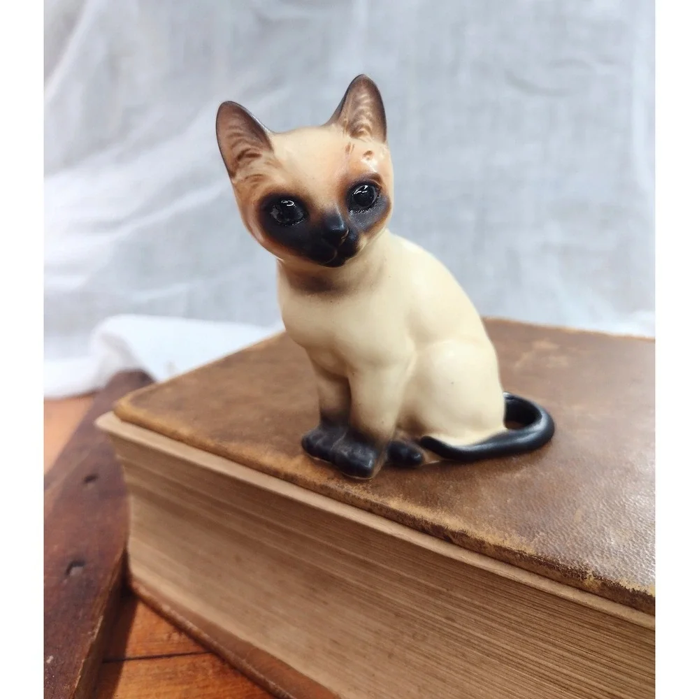 Vintage Enesco Siamese Cat Figurine Matte Ceramic Japan Mid Century Decor